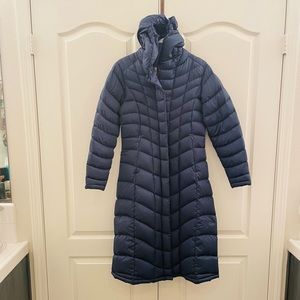 Patagonia Silent Down Long Parka (Navy; S)